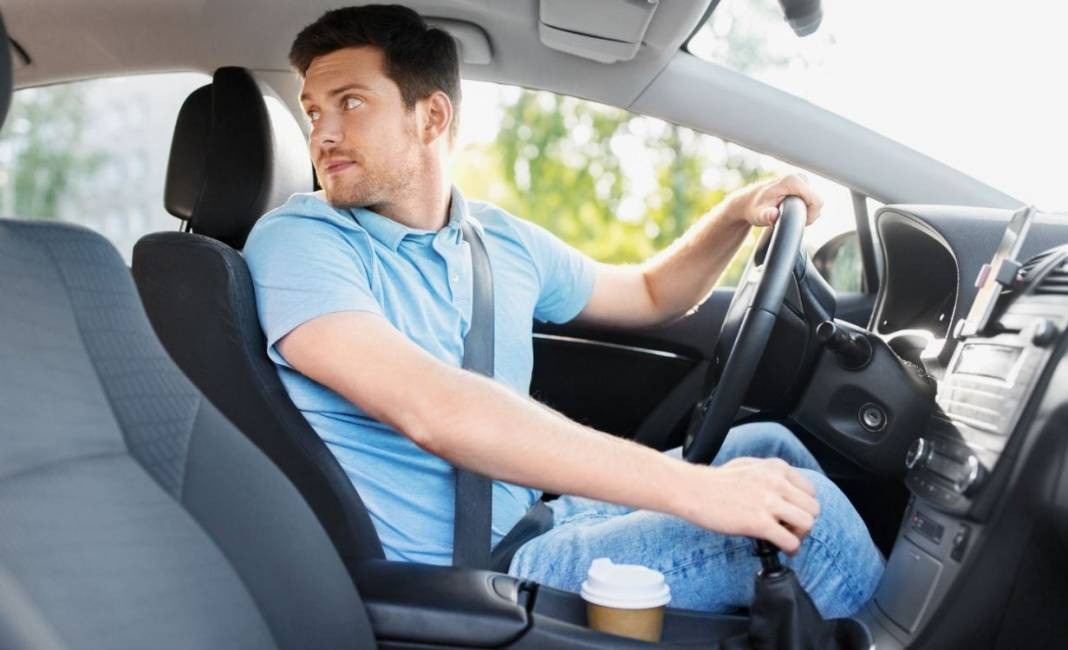 Araba kullanırken en sık yapılan 20 hata - Resim: 6